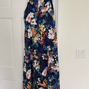 Maxi dress from BR. Size4P, navy with flowers. Polyester